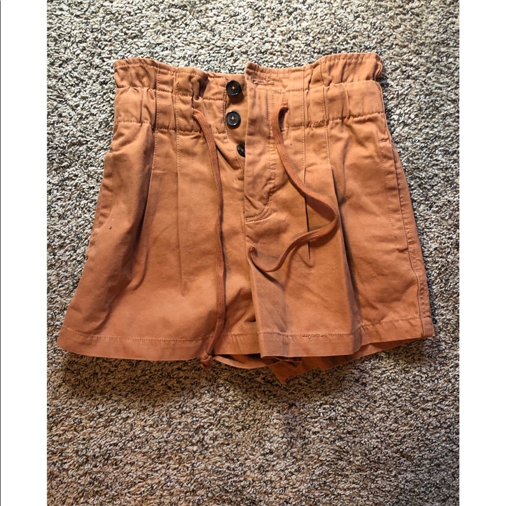 High Rise Button Up Shorts ⭐️